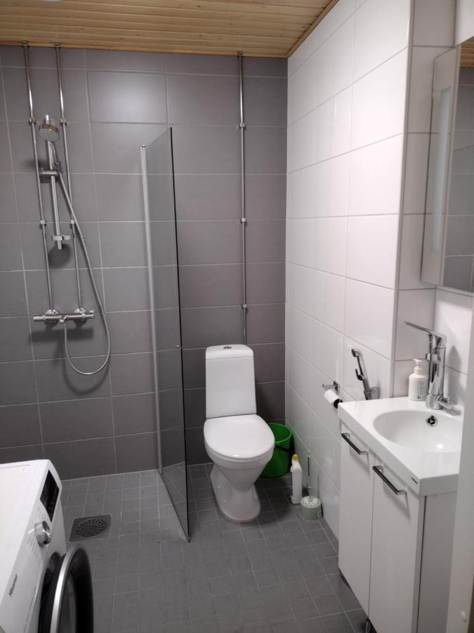 Homestay Private-yksityinen-частный In Shared Into Airport-bustrain Station-university Helsinki